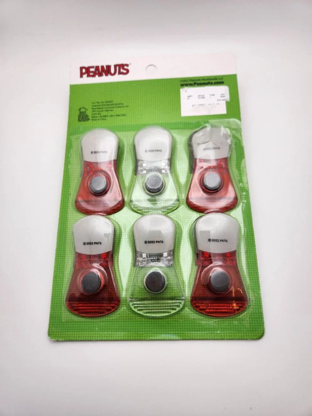 Peanuts Snoopy Christmas Magnetic Bag Clips – 6 Pack - New